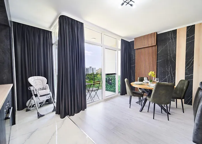 Botanic Park - Cherry Pie By Open House *