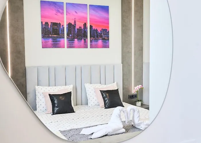 Botanic Park - Cherry Pie By Open House